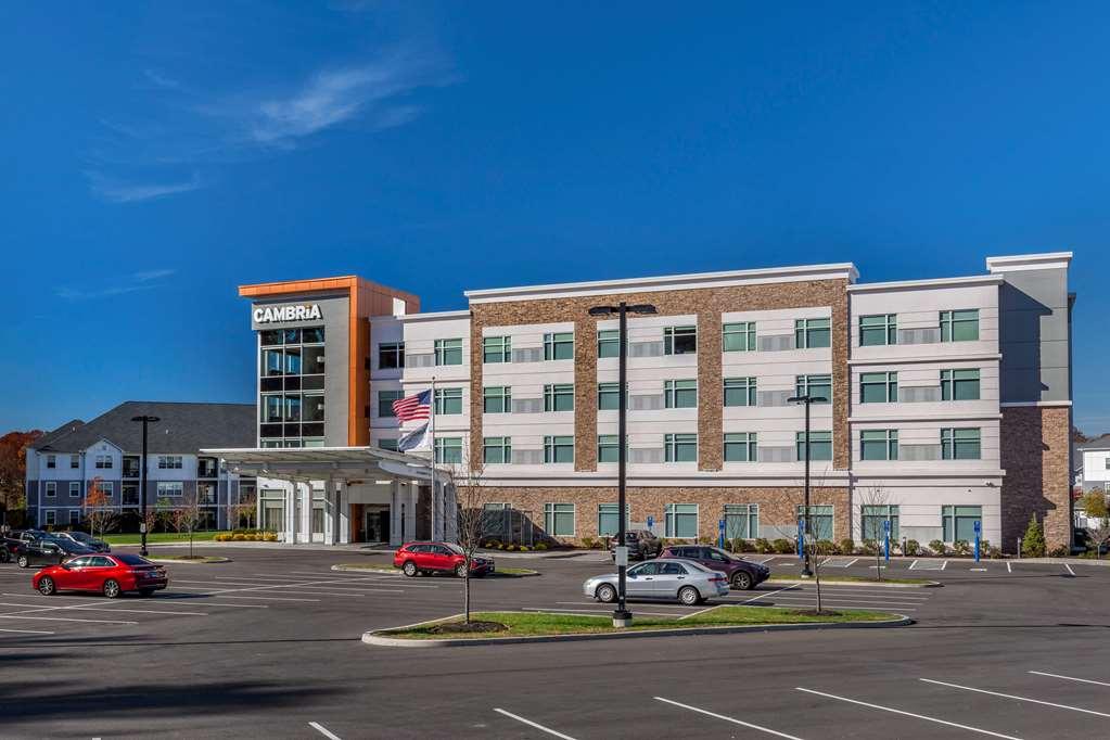 Cambria Hotel Manchester South Windsor Exterior foto